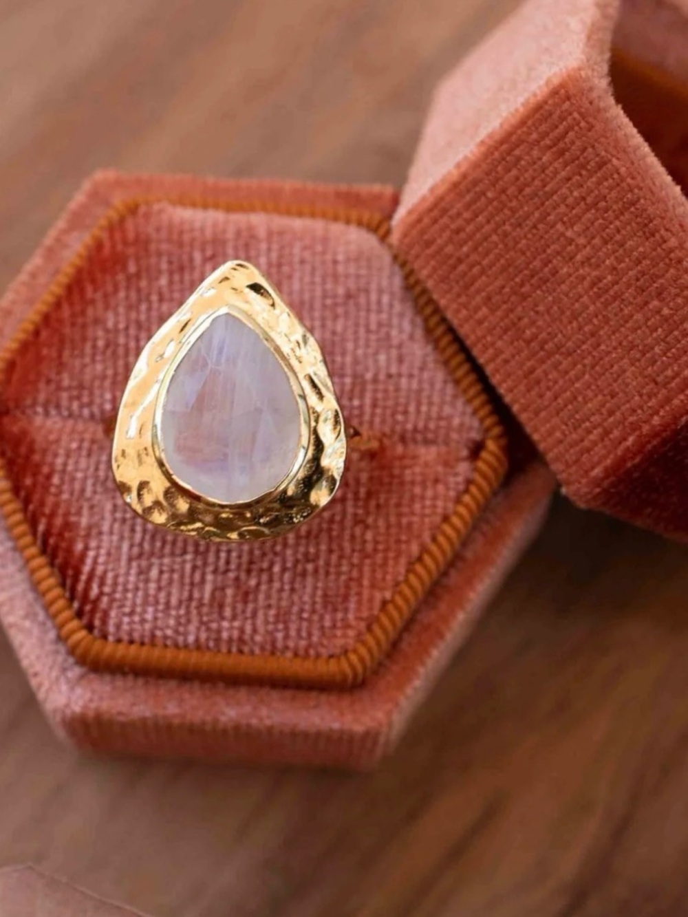 Hammered 18K Gold Plated Teardrop Moonstone Ring - White Opalescent